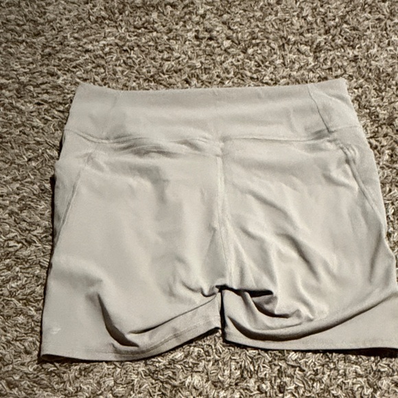 Fabletics Women's Light Gray Bike Shorts - Picture 3 of 4